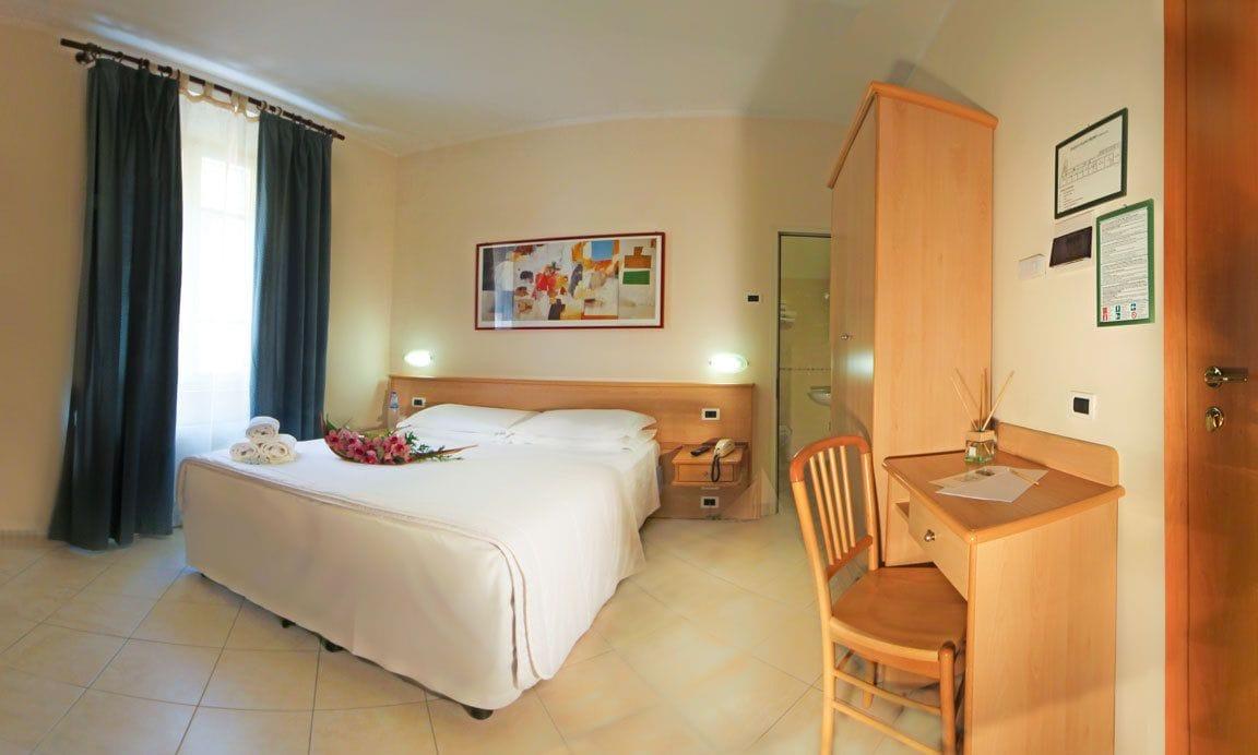 Hotel Astor ปิซา ภายนอก รูปภาพ
