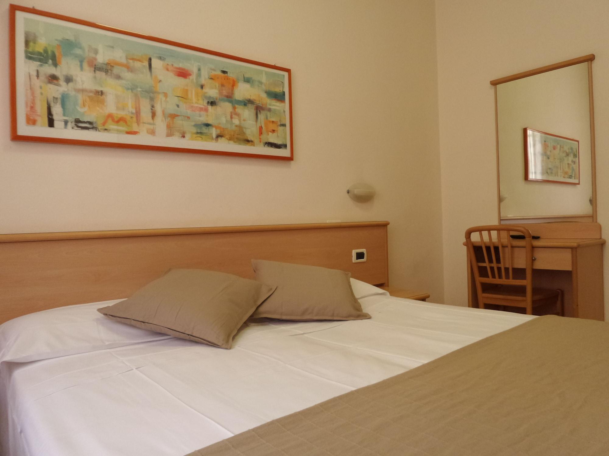 Hotel Astor ปิซา ภายนอก รูปภาพ