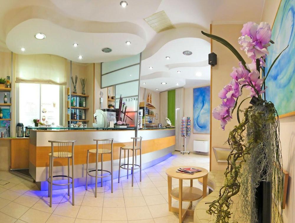 Hotel Astor ปิซา ภายนอก รูปภาพ